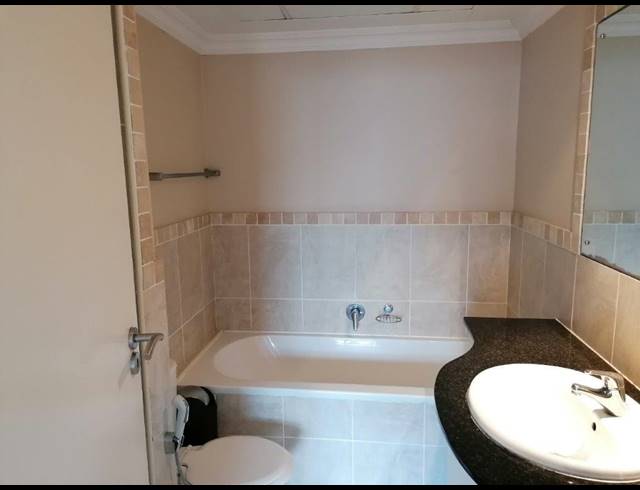 2 BEDROOM APARTMENT FOR SALE IN POINT WATERFRONT